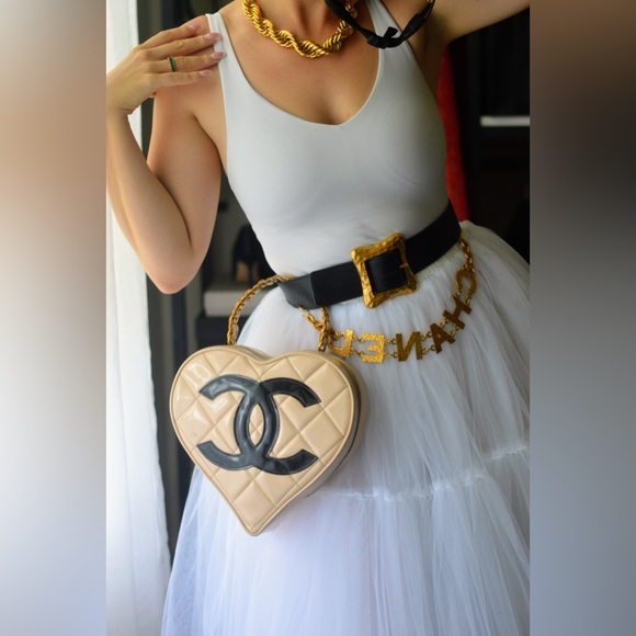 Chanel vintage 1993 spring leather and chain logo belt size 70/28 - Picture 1 of 6